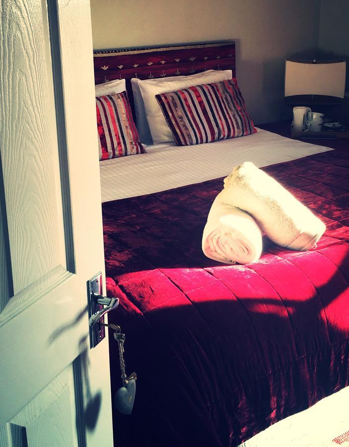 Coach And Horses Inn Penzance Kültér fotó
